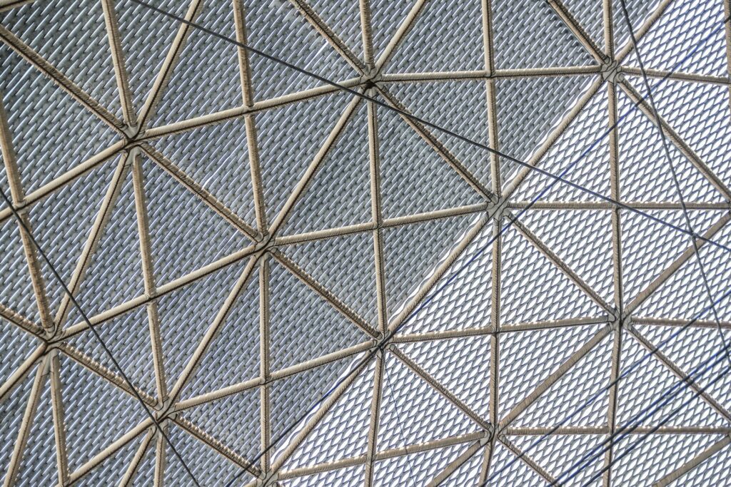framework roof in white